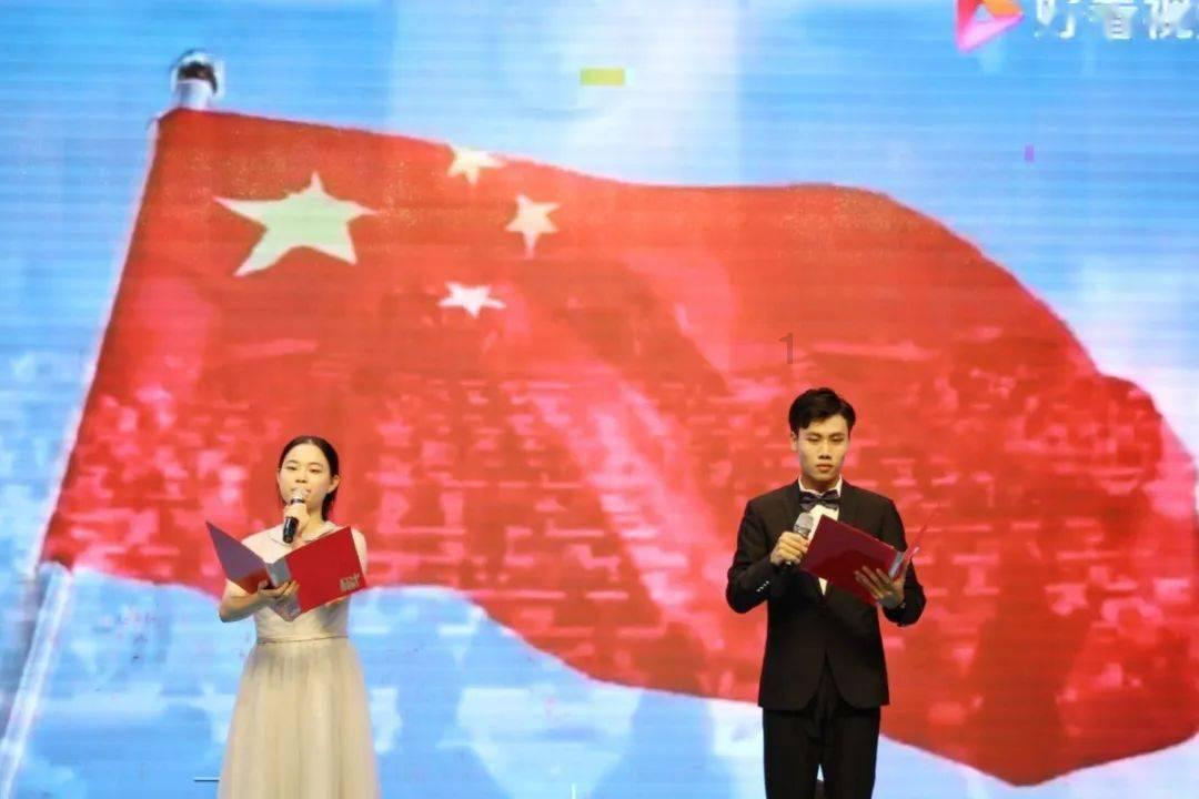 地震后，他们彼此温暖相互守望